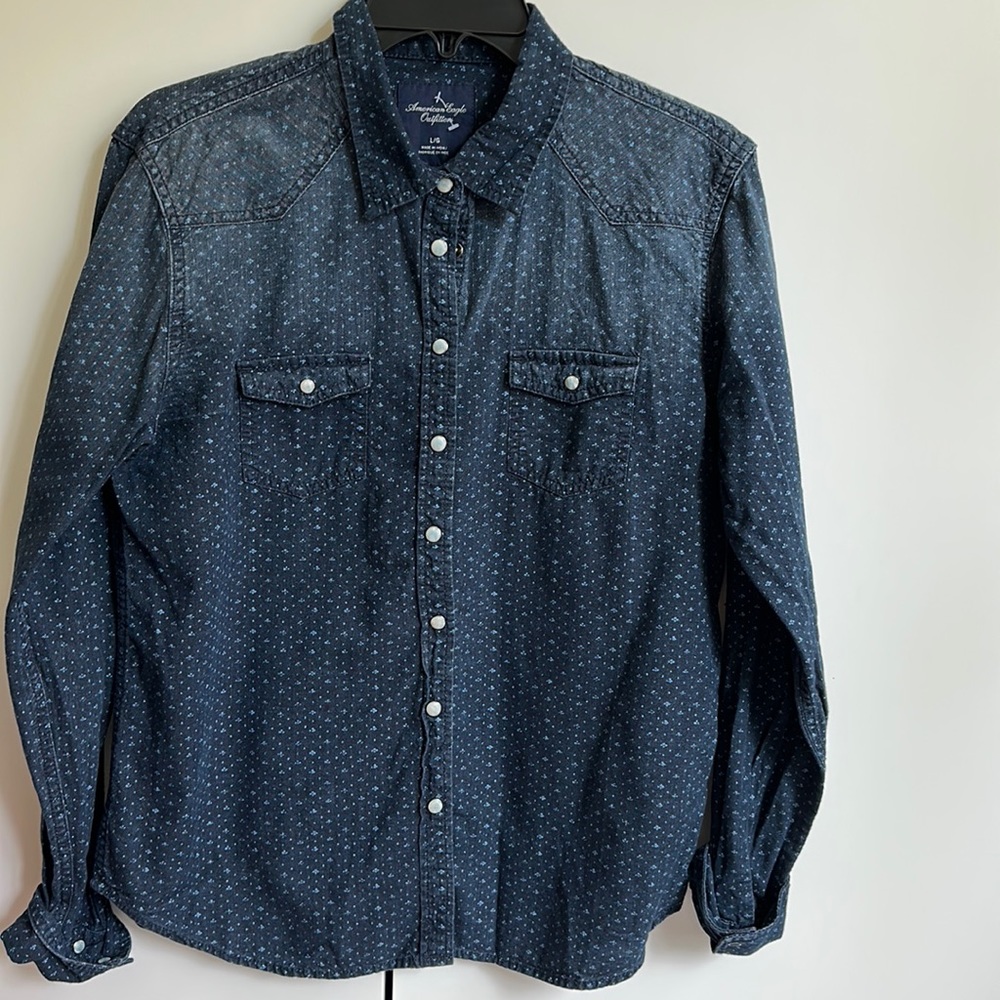 American Eagle denim shirt